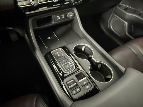 Used 2025 Honda Pilot Black Edition image 26