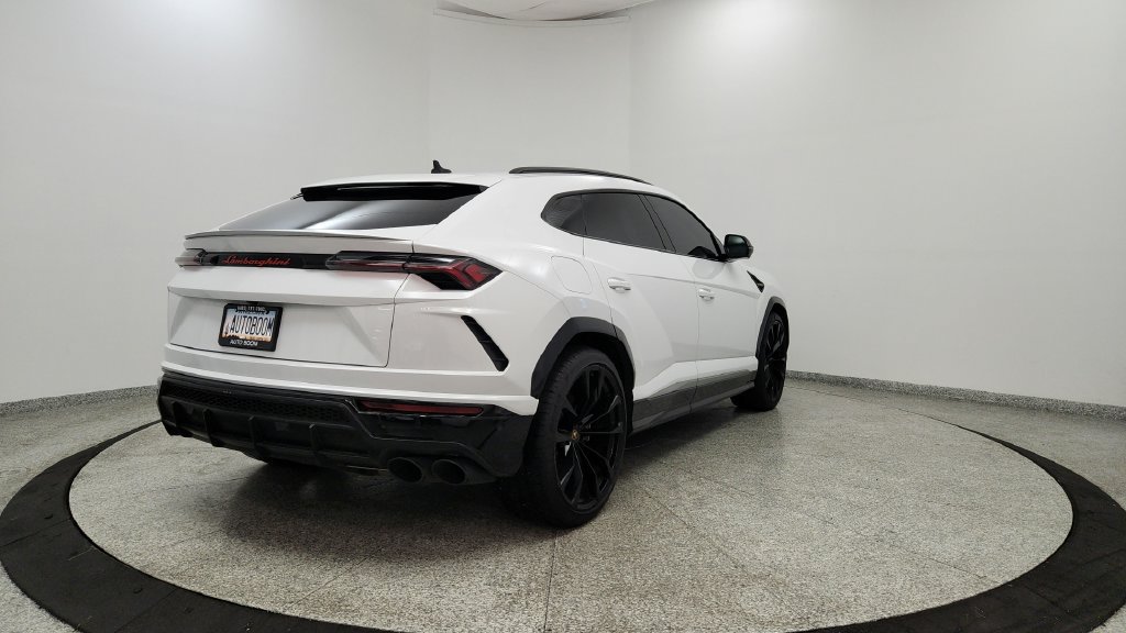 Used 2020 Lamborghini Urus AWD/4WD image 5
