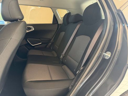 Used 2025 Kia Soul LX w/ LX Technology Package image 21