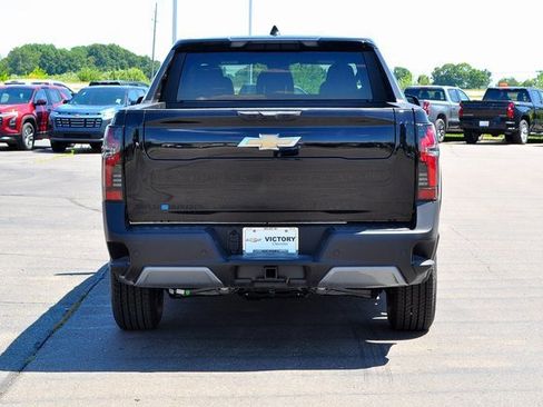 New 2025 Chevrolet Silverado EV LT image 4