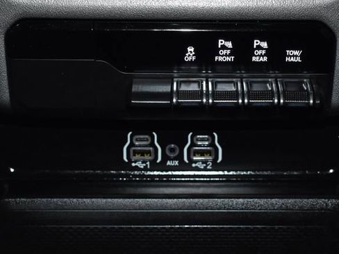 Certified 2025 RAM 1500 Big Horn image 19