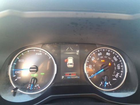 Used 2019 Toyota RAV4 XLE w/ Convenience Package image 8