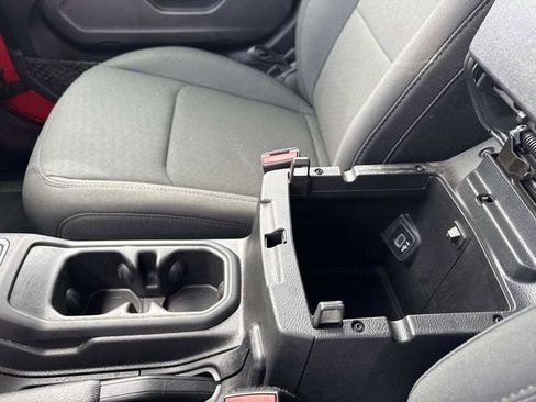 Used 2022 Jeep Wrangler Unlimited Sport w/ Sun And Sound Package image 29