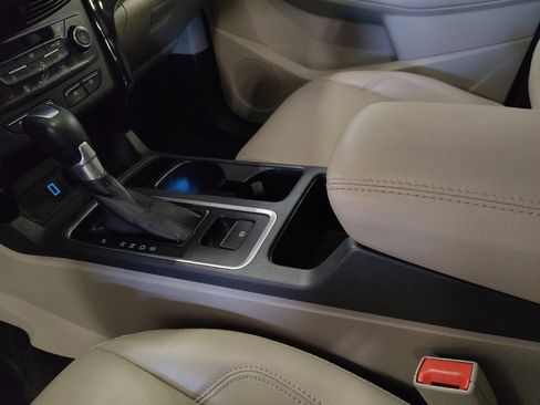 Used 2017 Ford Escape Titanium FWD image 26