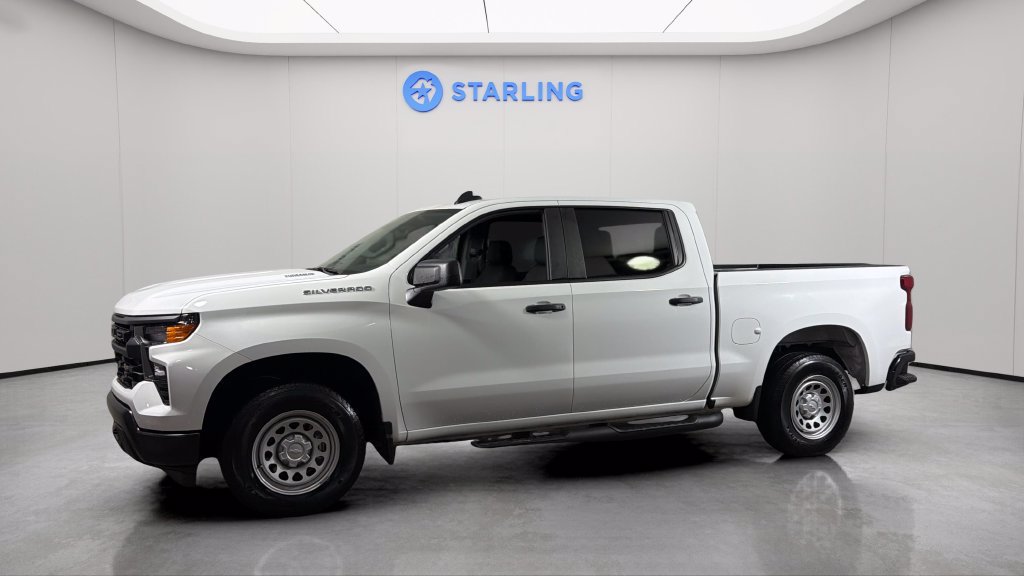 Used 2025 Chevrolet Silverado 1500 W/T w/ WT Value Package RWD image 2