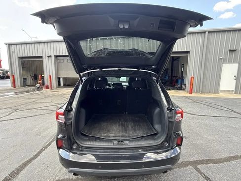 Used 2024 Ford Escape ST-Line w/ Tech Pack #1 AWD/4WD image 10