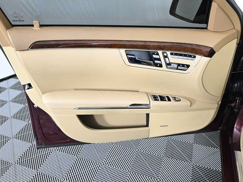 Used 2010 Mercedes-Benz S 550 image 19