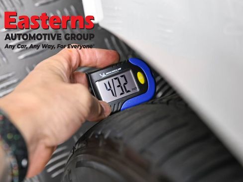 Used 2023 Mercedes-Benz C 300 4MATIC Sedan image 27