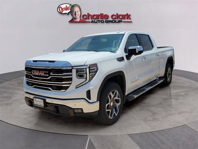 New 2025 GMC Sierra 1500 SLT