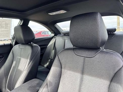 Used 2020 BMW 230i Coupe w/ Premium Package image 23