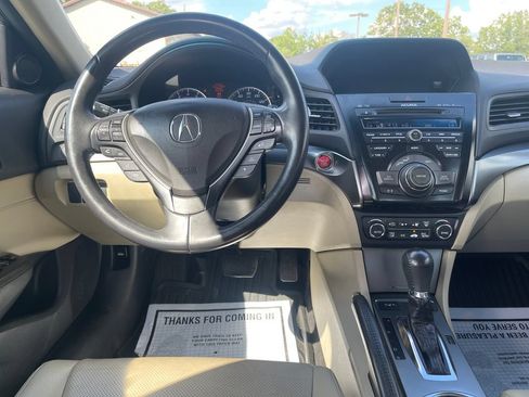 Used 2013 Acura ILX w/ Technology Package FWD image 24