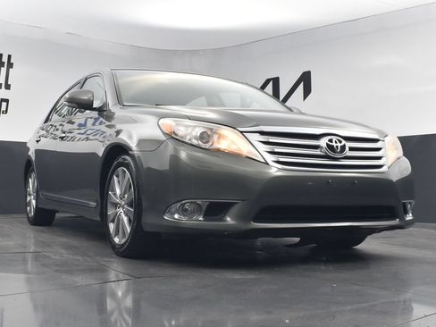 Used 2011 Toyota Avalon Limited FWD image 24