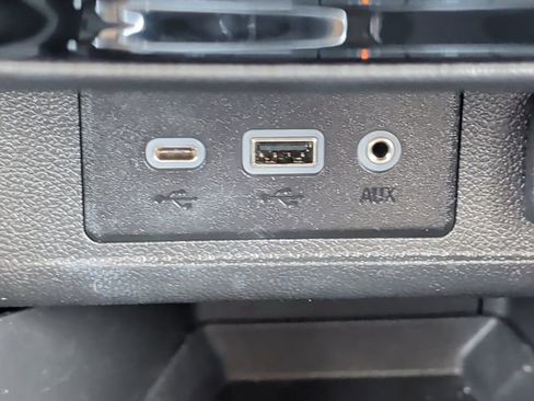 Used 2023 Buick Encore GX Select w/ Sport Touring Package image 6