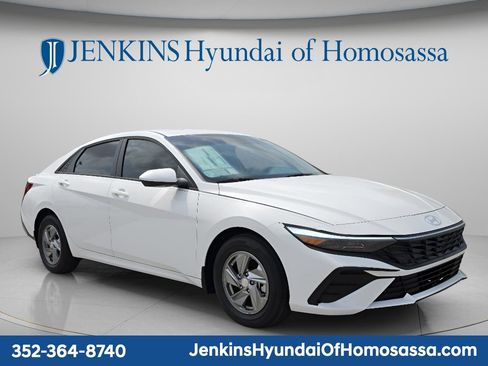 New 2026 Hyundai Elantra SE image 4