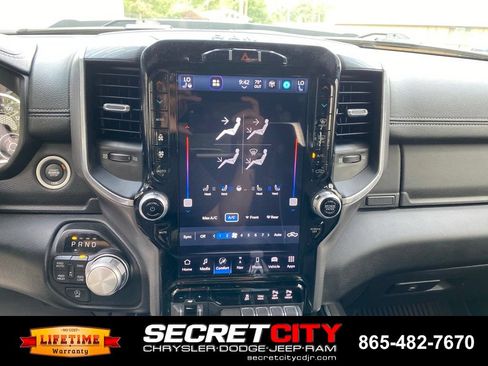 Used 2023 RAM 1500 Laramie AWD/4WD image 15