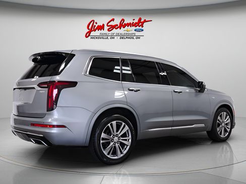 Used 2023 Cadillac XT6 Premium Luxury FWD image 6