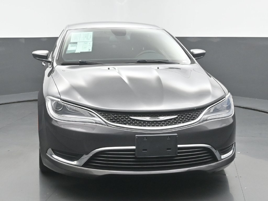 Used 2015 Chrysler 200 Limited w/ Convenience Group FWD image 4