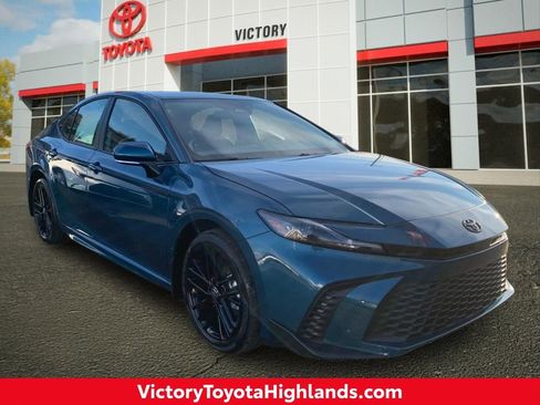 New 2026 Toyota Camry SE image 1