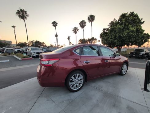 Used 2013 Nissan Sentra SL w/ Navigation Pkg FWD image 26