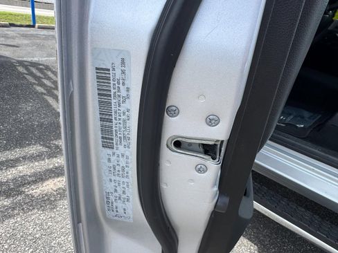 Used 2018 RAM 1500 Express w/ Express Value Package image 22