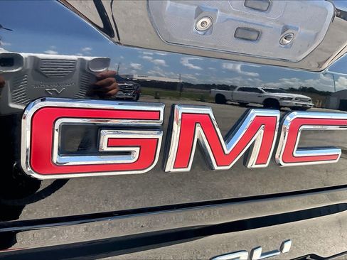 Used 2019 GMC Sierra 1500 Denali w/ Denali Ultimate Package AWD/4WD image 31