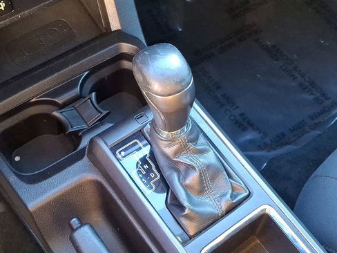 Used 2016 Toyota Tacoma TRD Sport w/ Towing Package image 15