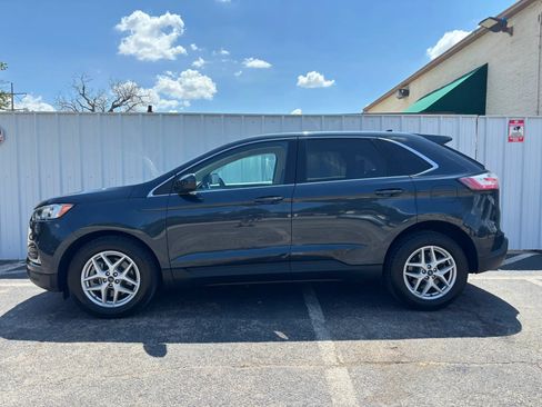 Used 2022 Ford Edge SEL w/ Convenience Package AWD/4WD image 2