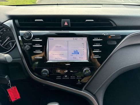 Used 2020 Toyota Camry SE AWD/4WD image 26