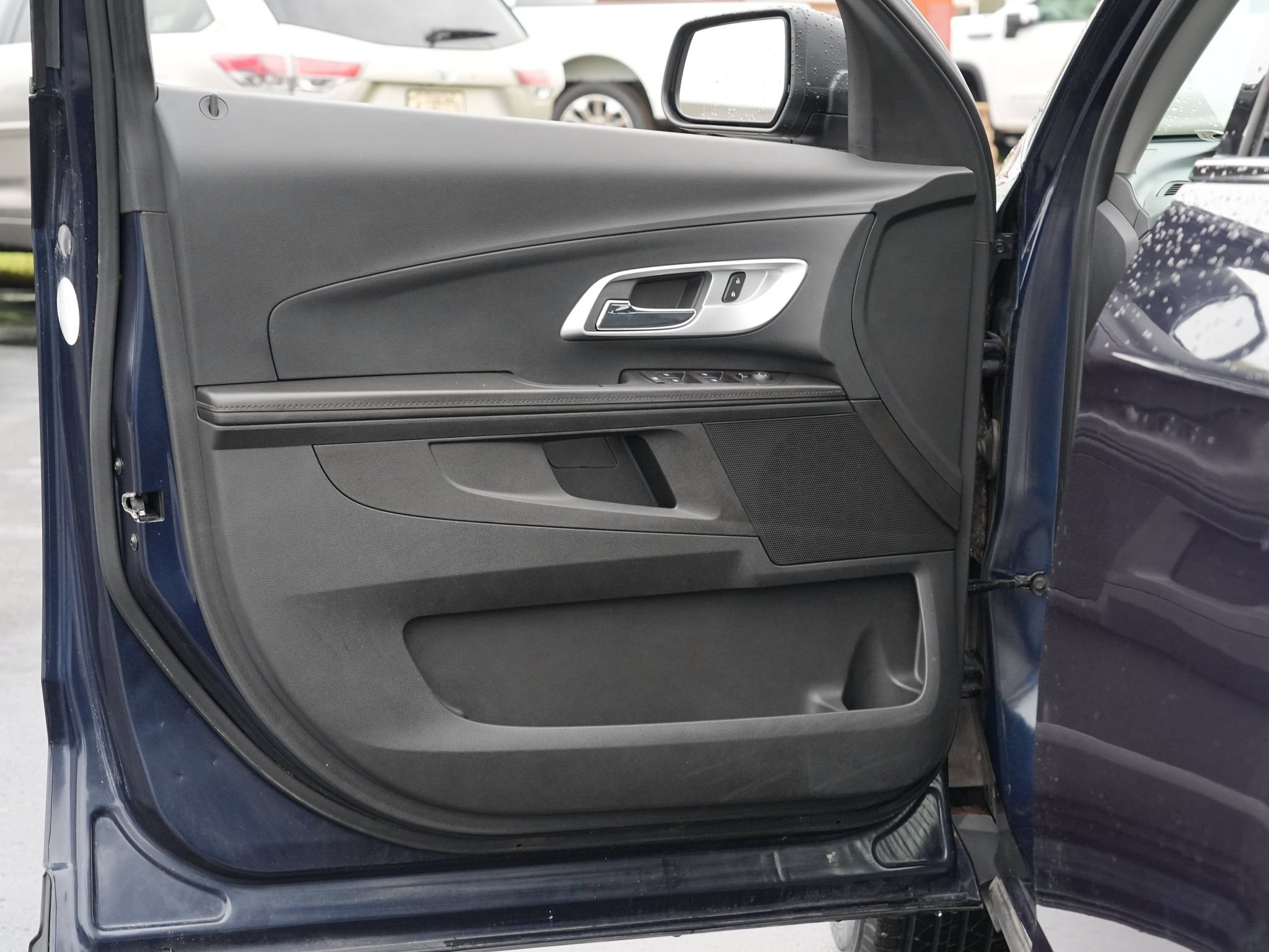Used 2017 Chevrolet Equinox LS AWD/4WD image 15