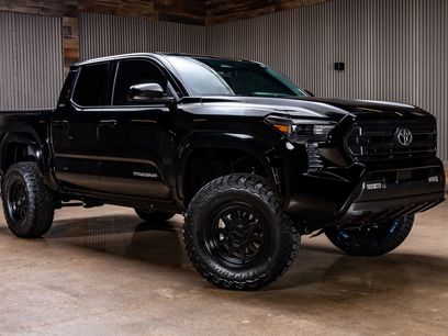 Used 2025 Toyota Tacoma SR5