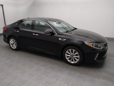 Used 2017 Kia Optima EX w/ Premium Package FWD image 11
