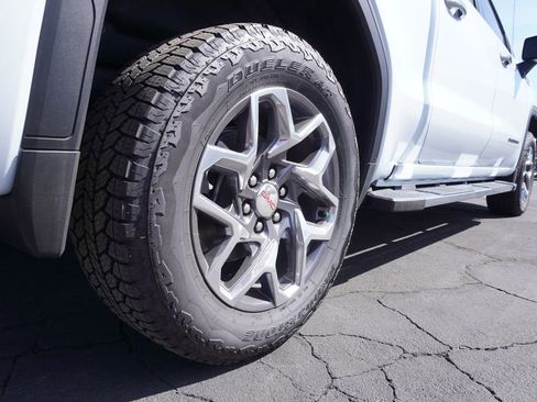 New 2026 GMC Sierra 1500 SLT w/ SLT Premium Package AWD/4WD image 6