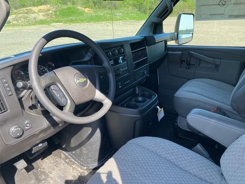 New 2026 Chevrolet Express 3500 w/ Power Convenience Package RWD image 22