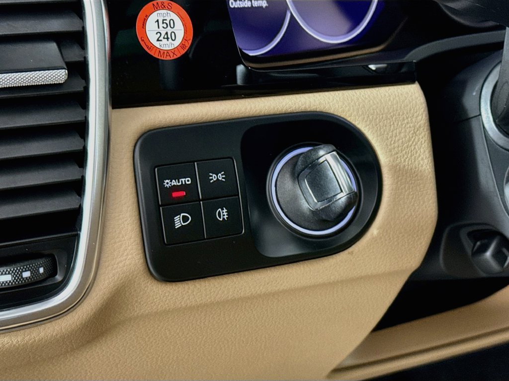 Certified 2023 Porsche Cayenne AWD/4WD image 11