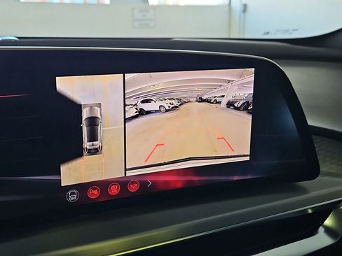 New 2026 Cadillac Lyriq V image 38