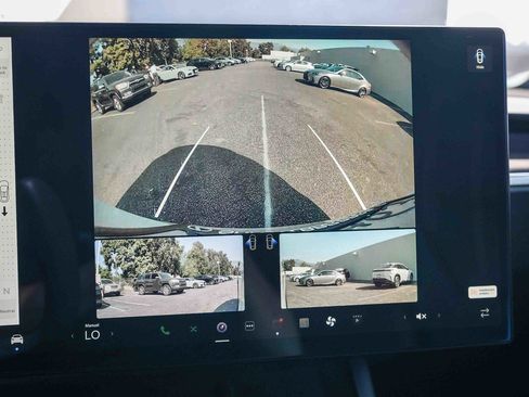 Used 2023 Tesla Model X AWD/4WD image 22