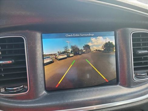 Used 2018 Dodge Charger GT image 22