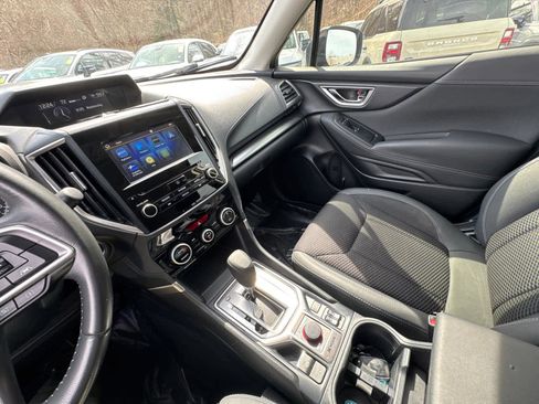Used 2019 Subaru Forester Premium image 24