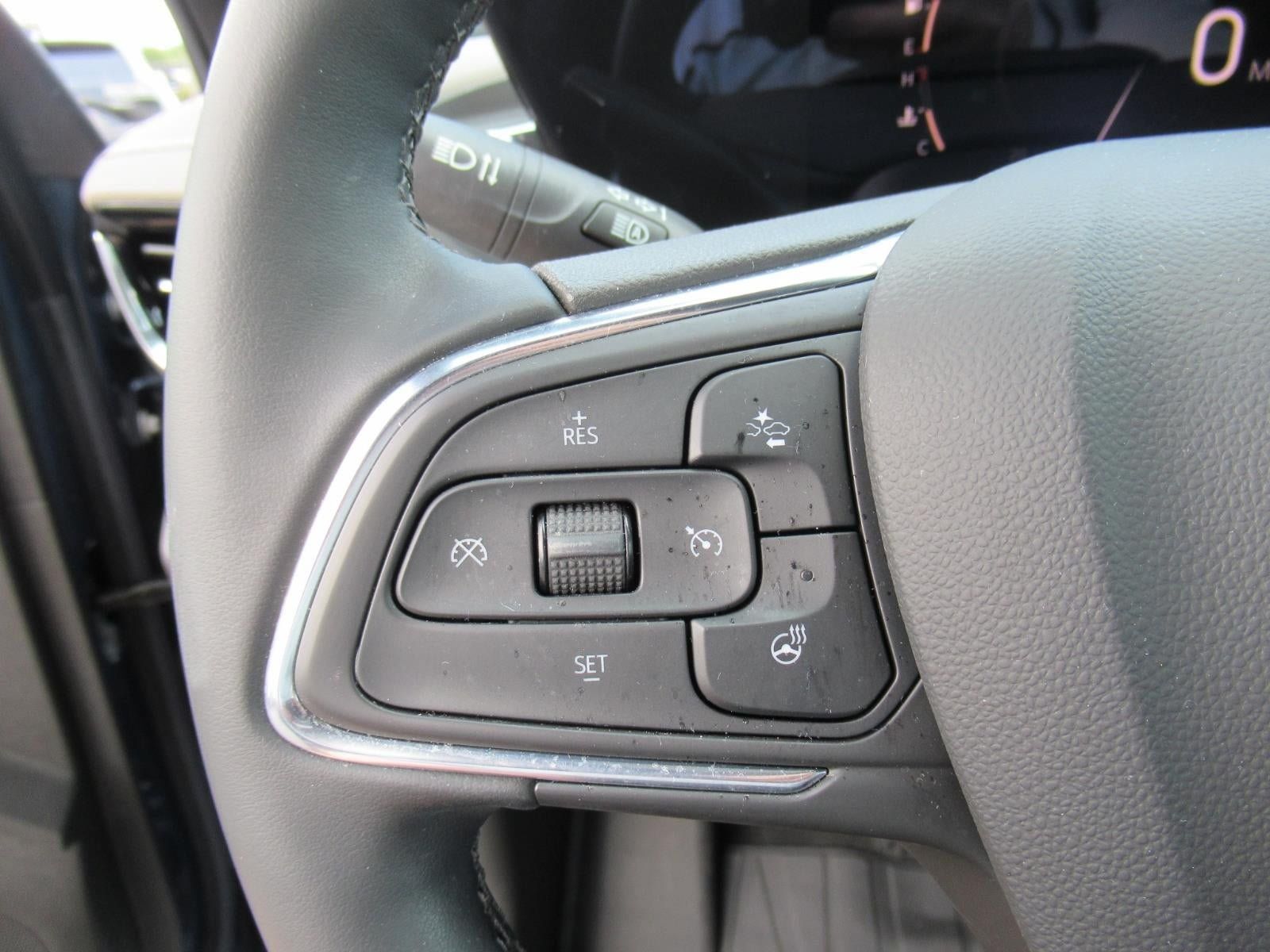 Used 2024 Buick Envista Preferred FWD image 23