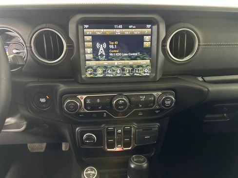 Used 2023 Jeep Wrangler Unlimited Sahara w/ Cold Weather Group image 21