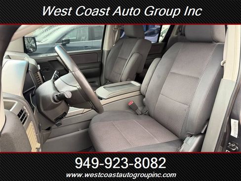 Used 2005 Nissan Armada SE image 5