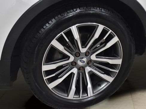 Used 2017 Ford Explorer Platinum AWD/4WD image 35