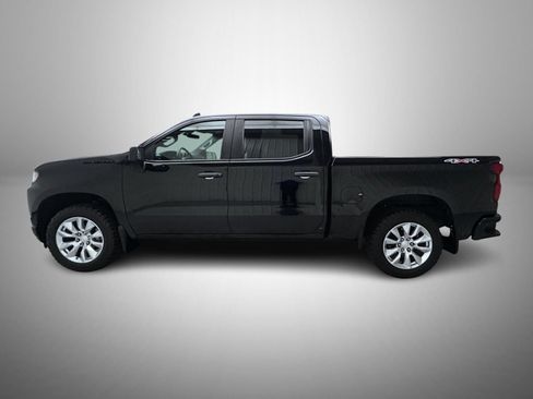 Used 2021 Chevrolet Silverado 1500 Custom w/ LPO, Dark Essentials Package AWD/4WD image 8