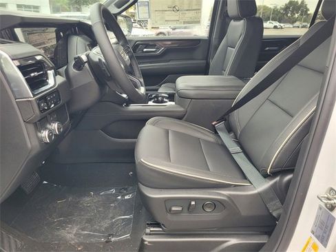 New 2026 GMC Yukon Elevation image 4