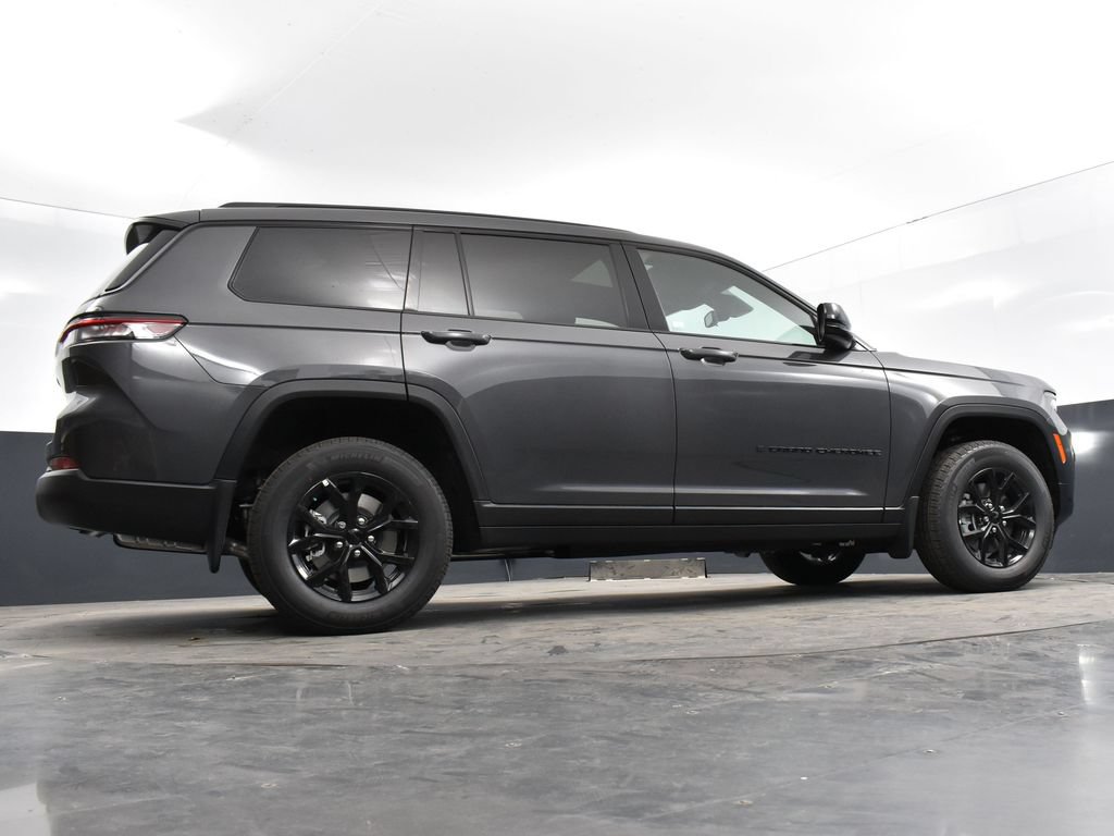 Used 2025 Jeep Grand Cherokee L Altitude AWD/4WD image 57