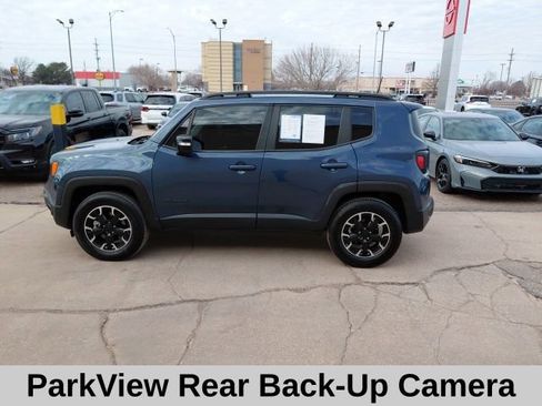 Used 2023 Jeep Renegade Latitude image 8