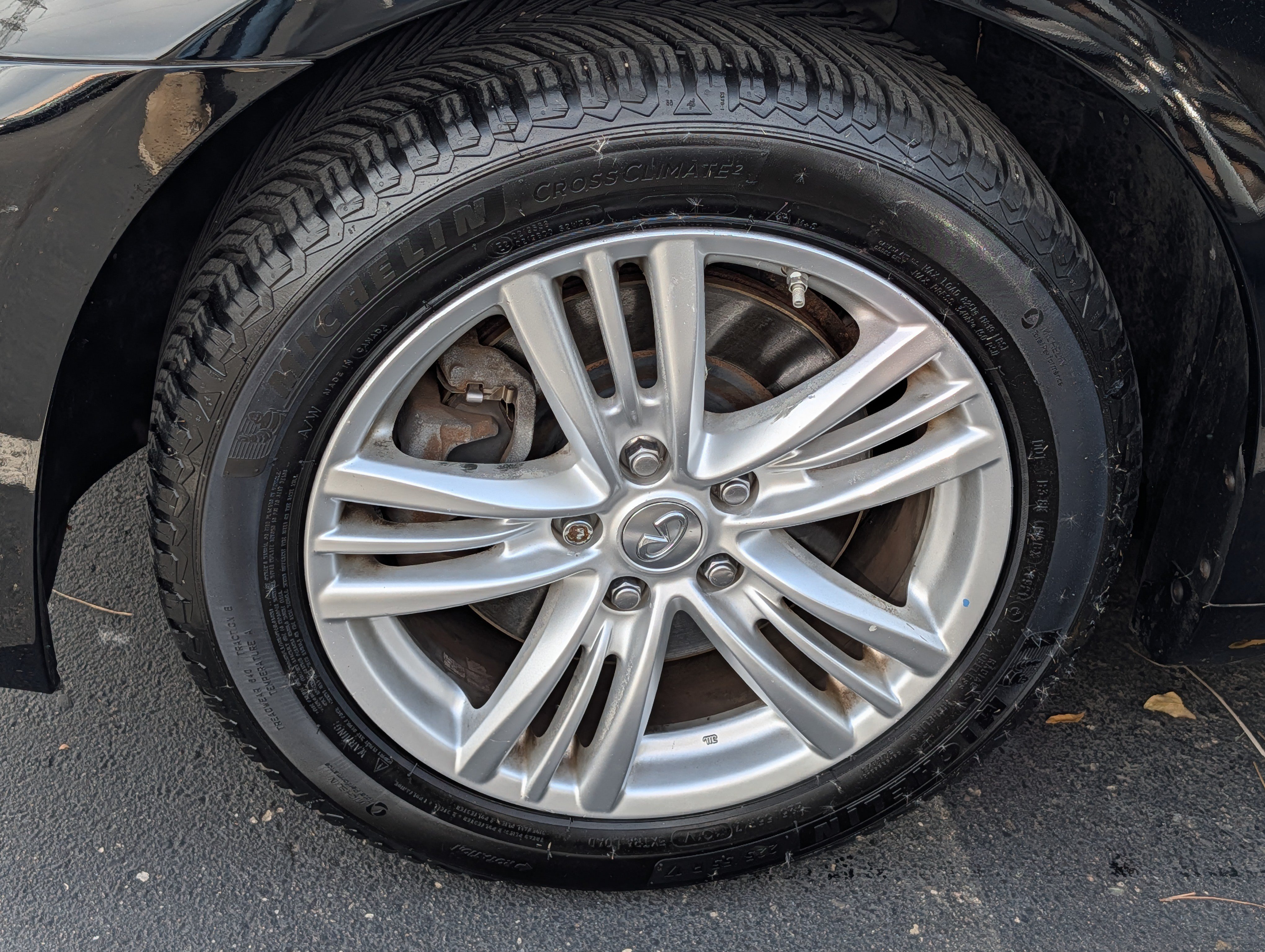 Used 2011 INFINITI G25 x w/ Moonroof Pkg AWD/4WD image 14