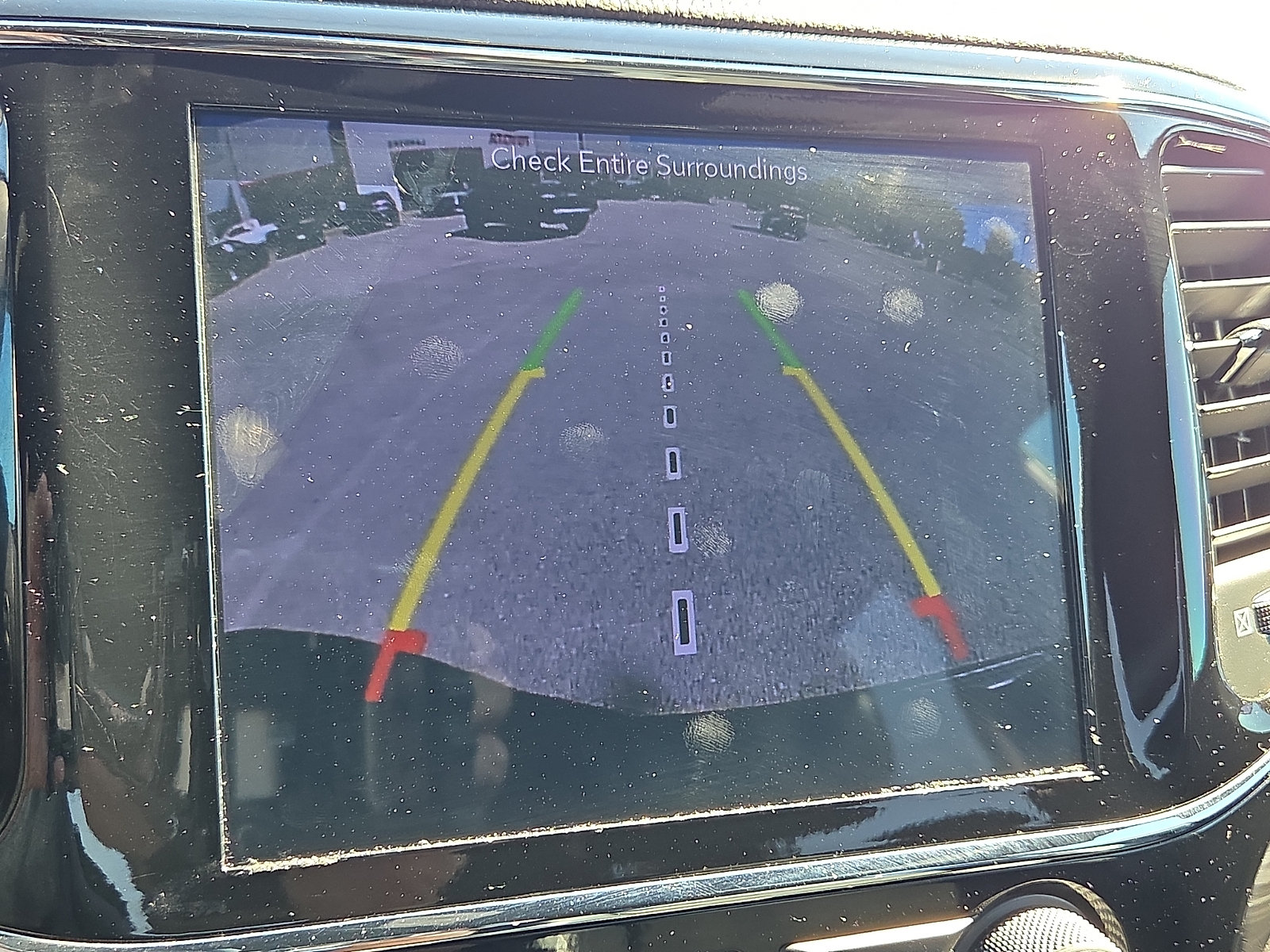 Used 2019 Jeep Grand Cherokee Altitude AWD/4WD image 18