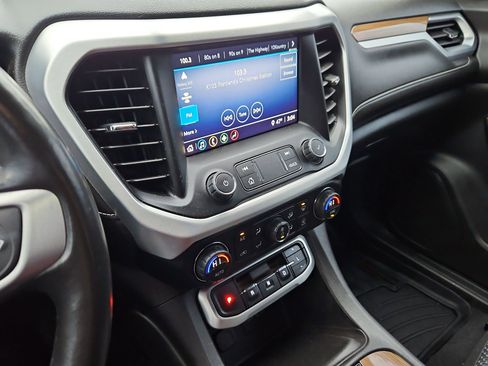 Used 2020 GMC Acadia SLE w/ Driver Convenience Package image 18
