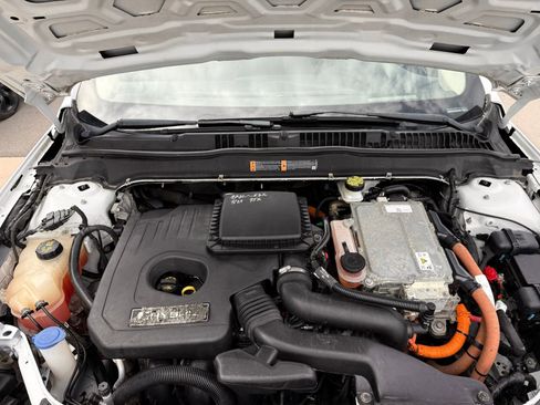 Used 2019 Ford Fusion SE FWD image 37